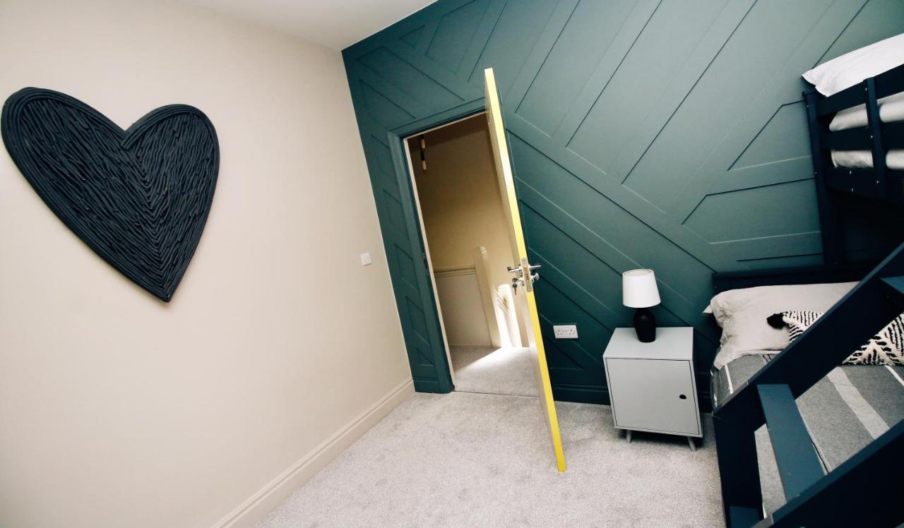 Xxhot Tubxx 4Bed Semi, Sleeps 8, 2 Bathrooms بلاكبول المظهر الخارجي الصورة