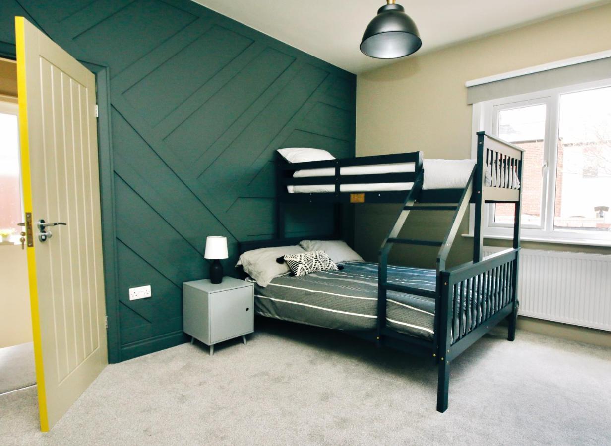 Xxhot Tubxx 4Bed Semi, Sleeps 8, 2 Bathrooms بلاكبول المظهر الخارجي الصورة