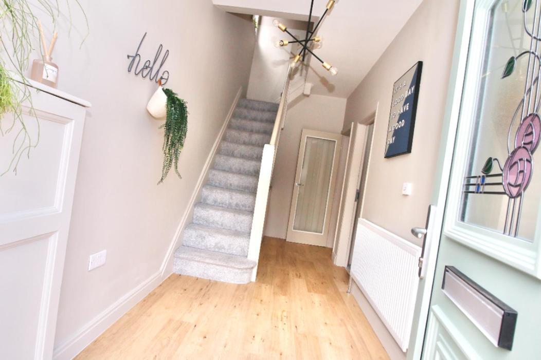 Xxhot Tubxx 4Bed Semi, Sleeps 8, 2 Bathrooms بلاكبول المظهر الخارجي الصورة