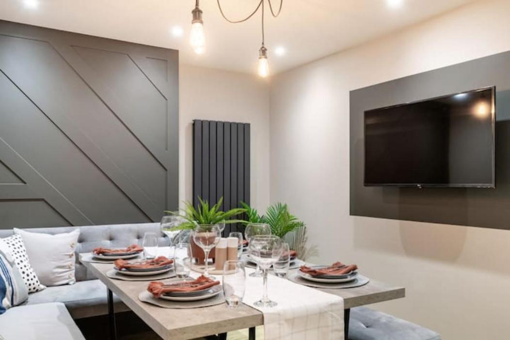 Xxhot Tubxx 4Bed Semi, Sleeps 8, 2 Bathrooms بلاكبول المظهر الخارجي الصورة